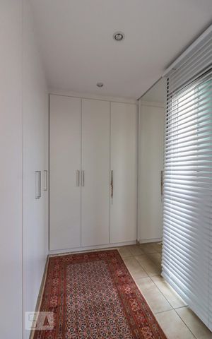 Apartamento para alugar com 67m², 1 quarto e 1 vaga Apartamento para alugar com 67m², 1 quarto e 1 vagaCloset