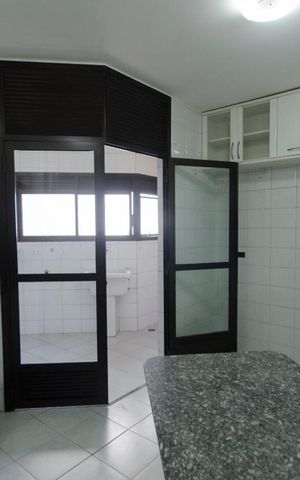 Apartamento à venda com 150m², 3 quartos e 3 vagasCozinha
