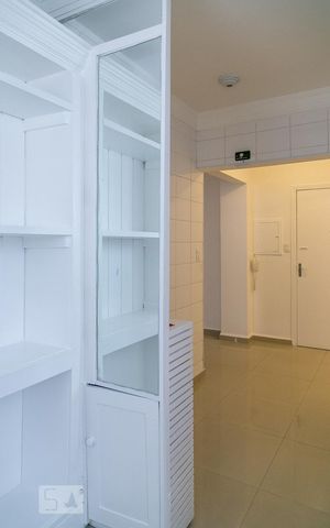 Apartamento à venda com 67m², 1 quarto e sem vaga Apartamento à venda com 67m², 1 quarto e sem vagaCozinha (ao fundo entrada do AP)