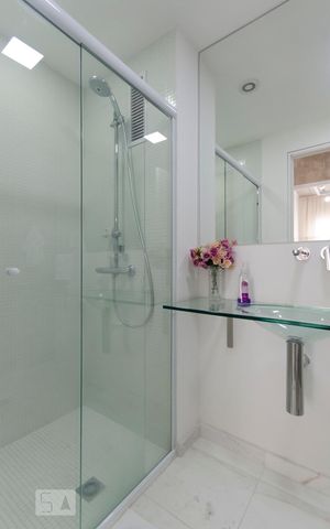 Apartamento para alugar com 70m², 2 quartos e 1 vagaBanheiro