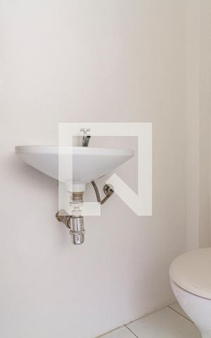Apartamento para alugar com 157m², 3 quartos e sem vagaBanheiro de Serviço