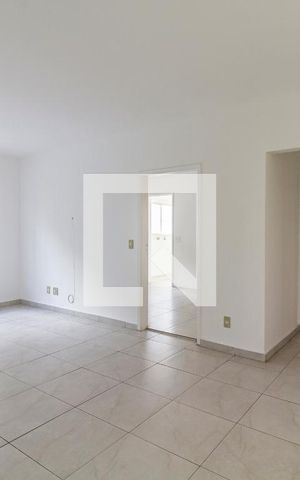 Apartamento para alugar com 150m², 3 quartos e 1 vagaSala