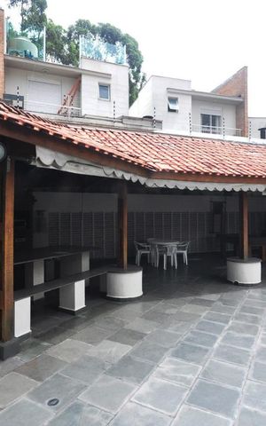 Apartamento à venda com 138m², 3 quartos e 3 vagaschurrasqueira