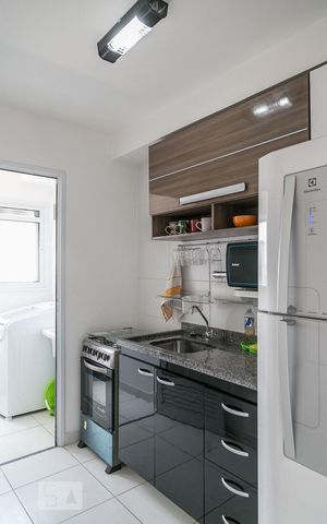 Apartamento à venda com 45m², 2 quartos e 1 vaga Apartamento à venda com 45m², 2 quartos e 1 vagaCozinha