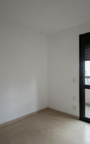 Apartamento à venda com 170m², 4 quartos e 3 vagas Apartamento à venda com 170m², 4 quartos e 3 vagasQuarto 01