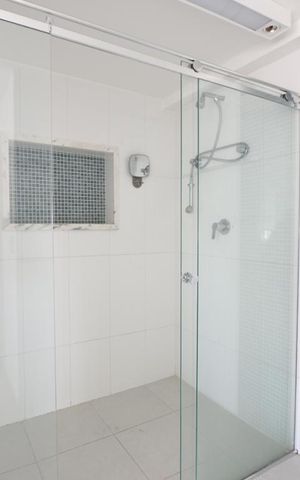 Apartamento à venda com 244m², 3 quartos e 3 vagassuite 2