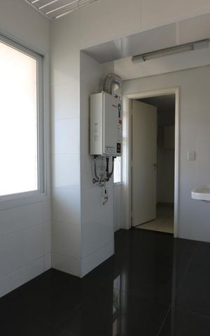 Apartamento à venda com 244m², 3 quartos e 3 vagasarea de serviço