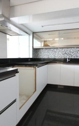 Apartamento à venda com 244m², 3 quartos e 3 vagascozinha