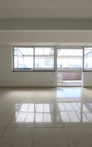 Apartamento à venda com 244m², 3 quartos e 3 vagassala do segundo andar