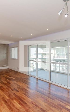 Apartamento para alugar com 124m², 3 quartos e 2 vagas Apartamento para alugar com 124m², 3 quartos e 2 vagasSala