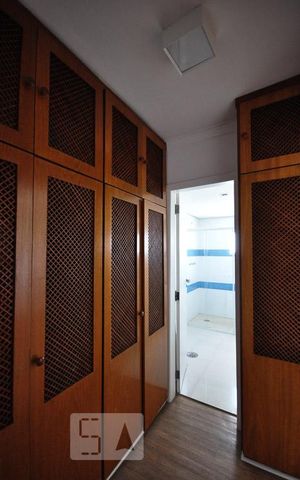 Apartamento à venda com 211m², 3 quartos e 4 vagasarmário
