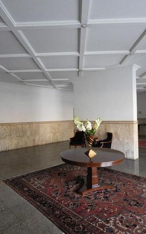 Apartamento à venda com 211m², 3 quartos e 4 vagashall social
