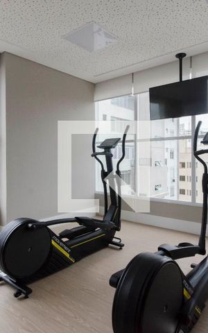 Apartamento para alugar com 35m², 1 quarto e 1 vaga Apartamento para alugar com 35m², 1 quarto e 1 vagaÁrea Comum - Academia