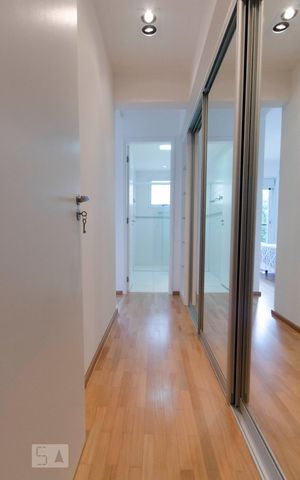 Apartamento à venda com 130m², 3 quartos e 2 vagasSuíte 3