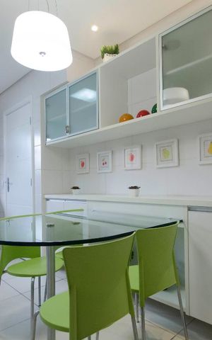 Apartamento à venda com 130m², 3 quartos e 2 vagasCozinha