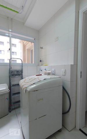 Apartamento à venda com 130m², 3 quartos e 2 vagasLavanderia