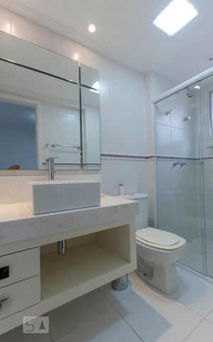 Apartamento à venda com 130m², 3 quartos e 2 vagasBanheiro Suíte 2