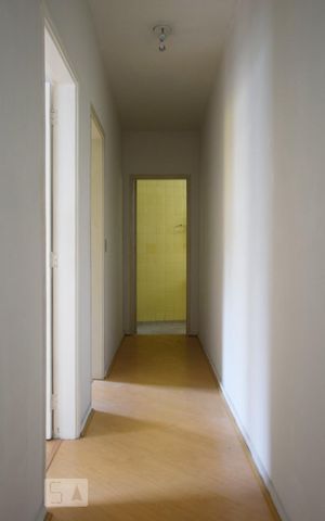 Apartamento à venda com 75m², 2 quartos e 1 vaga Apartamento à venda com 75m², 2 quartos e 1 vagaCorredor