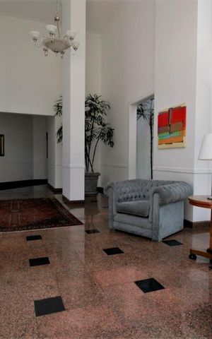 Apartamento à venda com 300m², 4 quartos e 4 vagasHall social