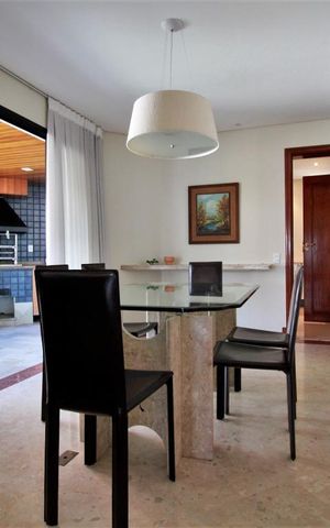 Apartamento à venda com 300m², 4 quartos e 4 vagasSala