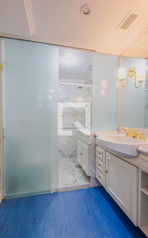 Apartamento à venda com 115m², 2 quartos e 2 vagasBanheiro da Suíte