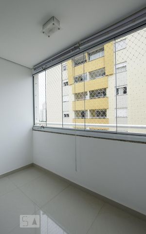 Apartamento à venda com 87m², 3 quartos e 2 vagasVaranda