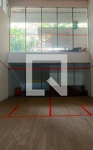Studio à venda com 25m², 1 quarto e 1 vaga Studio à venda com 25m², 1 quarto e 1 vagaQuadra de squash