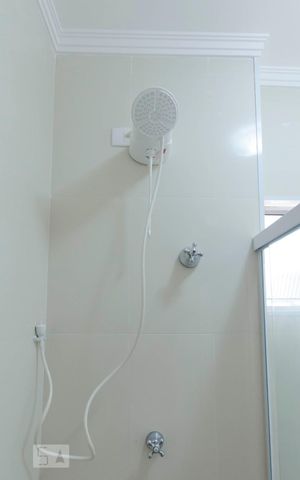 Apartamento para alugar com 60m², 2 quartos e sem vagaBanheiro