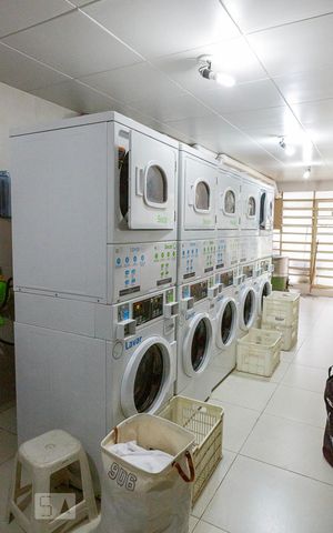 Apartamento à venda com 28m², 1 quarto e 1 vaga Apartamento à venda com 28m², 1 quarto e 1 vagaLavanderia
