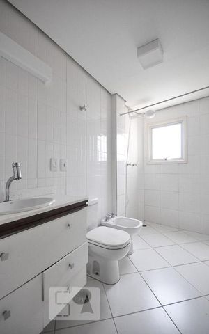Apartamento à venda com 200m², 3 quartos e 2 vagasbanheiro