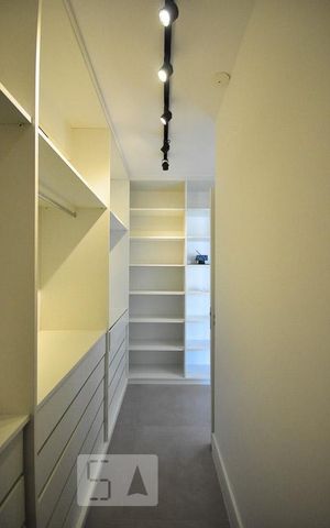Apartamento para alugar com 60m², 1 quarto e 1 vagacloset