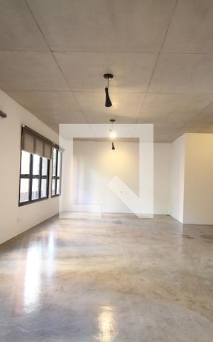 Studio para alugar com 70m², 1 quarto e 1 vagaSala/ Quarto