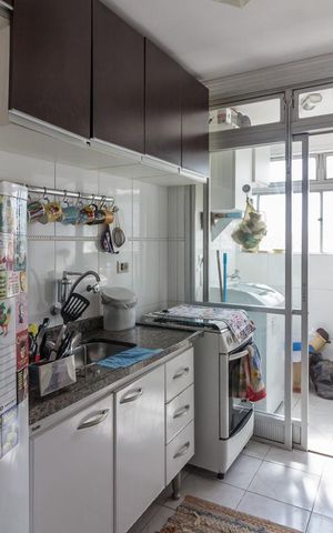 Apartamento à venda com 37m², 1 quarto e 1 vaga Apartamento à venda com 37m², 1 quarto e 1 vagaCozinha