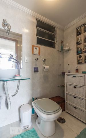 Apartamento à venda com 37m², 1 quarto e 1 vaga Apartamento à venda com 37m², 1 quarto e 1 vagaBanheiro