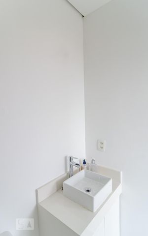 Apartamento à venda com 81m², 1 quarto e 1 vaga Apartamento à venda com 81m², 1 quarto e 1 vagaBanheiro da Suíte