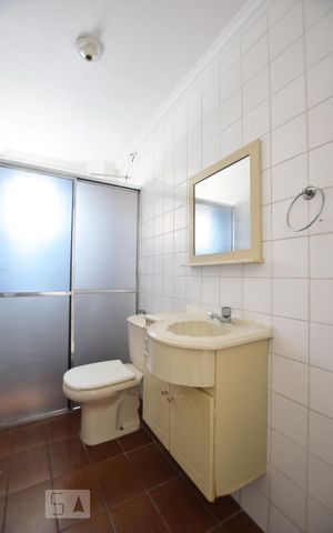 Apartamento para alugar com 67m², 2 quartos e 1 vaga Apartamento para alugar com 67m², 2 quartos e 1 vagaBanheiro