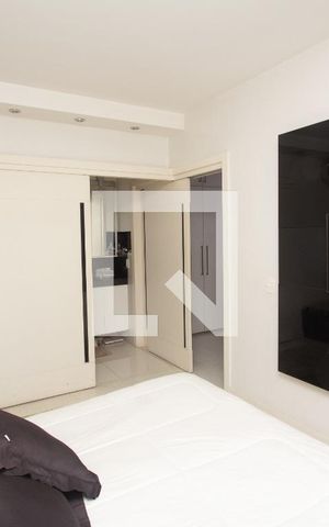 Apartamento à venda com 200m², 4 quartos e 3 vagas Apartamento à venda com 200m², 4 quartos e 3 vagasSuíte 1