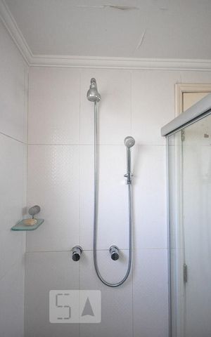 Apartamento para alugar com 120m², 3 quartos e 2 vagasdetalhe do banheiro suíte 