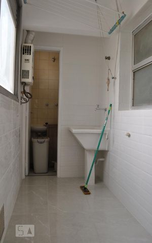 Apartamento para alugar com 75m², 3 quartos e 1 vagaÁrea de serviço