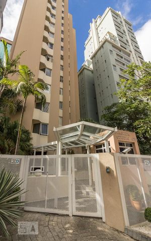 Apartamento para alugar com 35m², 1 quarto e 1 vagaFachada