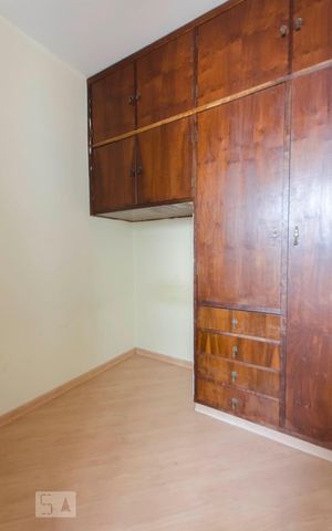 Apartamento à venda com 72m², 2 quartos e sem vagaQuarto de serviço