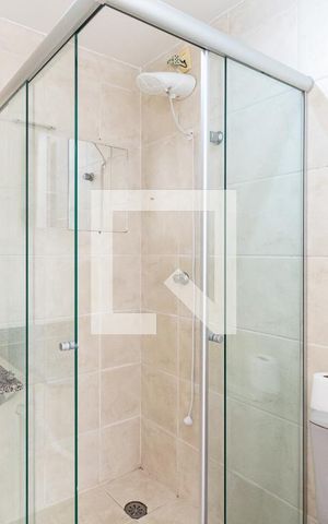 Apartamento para alugar com 30m², 1 quarto e 1 vaga Apartamento para alugar com 30m², 1 quarto e 1 vagaBanheiro Social
