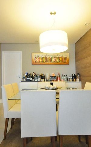Apartamento para alugar com 135m², 3 quartos e 2 vagasmesa de jantar