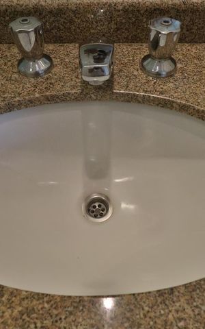 Apartamento à venda com 75m², 2 quartos e 2 vagasBanheiro 