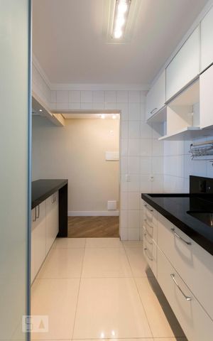 Apartamento à venda com 75m², 3 quartos e 2 vagasCozinha
