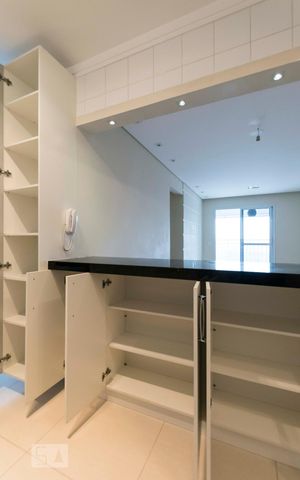 Apartamento à venda com 75m², 3 quartos e 2 vagasCozinha (Armários)