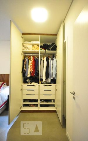 Apartamento à venda com 60m², 1 quarto e 2 vagasarmário da suíte 