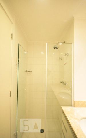 Apartamento à venda com 60m², 1 quarto e 2 vagasdetalhe do banheiro