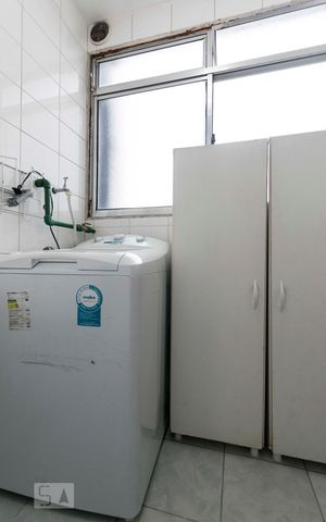 Apartamento à venda com 74m², 3 quartos e 2 vagasLavanderia