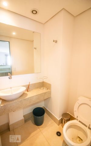Studio para alugar com 46m², 1 quarto e 1 vaga Studio para alugar com 46m², 1 quarto e 1 vagaBanheiro